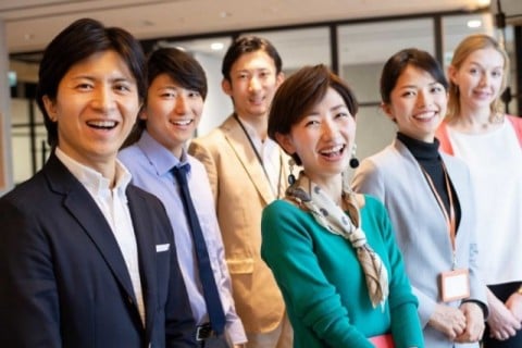 豊富な実績とお客様との信頼関係 豊富な実績とお客様との信頼関係
